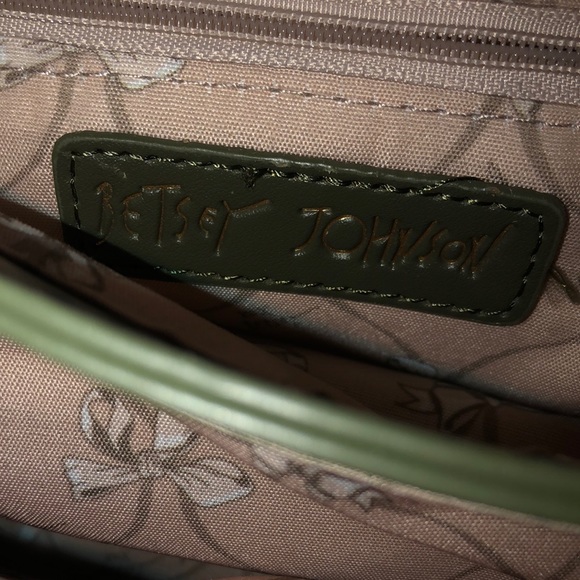 Betsey Johnson Quilted Star Crossbody Or Shoulder Bag Olive Green NWT - Picture 16 of 16
